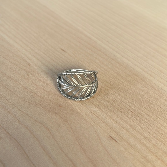 Authentic Pandora Tropical Palm Leave Ring - Picture 2 of 6